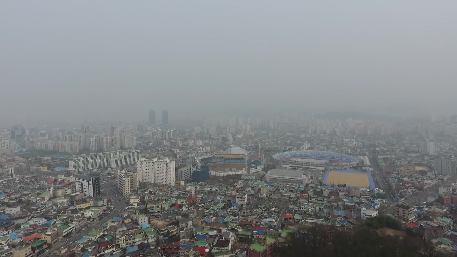 ‘봄의 불청객’ 황사 왔다…내일 전국 확산