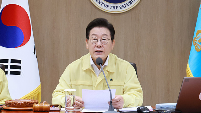 이 대통령 “기존 남북합의 단계적 이행 준비”