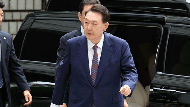 [속보] 내란특검 “고검 지하주차장 모두 차단…윤, 현관 출입해야”