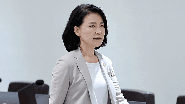 [속보] 대통령실 “다음주 국무회의부터 이진숙 방통위원장 배석 안해”