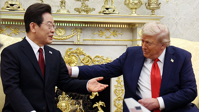 [속보] 한미정상회담 종료…두 정상 약 2시간 20분 회동